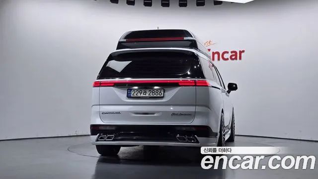 Kia Carnival 2021 thumb 11