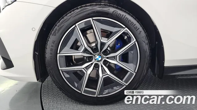 BMW 5 серии 2025 thumb 5