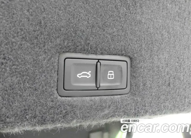 Lamborghini Urus 2024 thumb 10