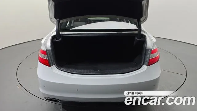 Hyundai Grandeur 2016 thumb 9