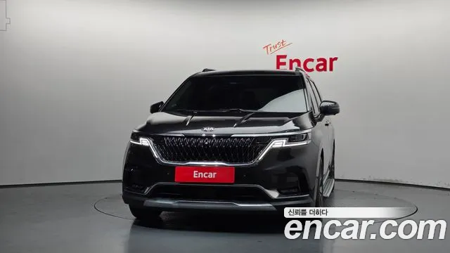 Kia Carnival 2021 thumb 3
