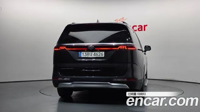 Kia Carnival 2021 thumb 4