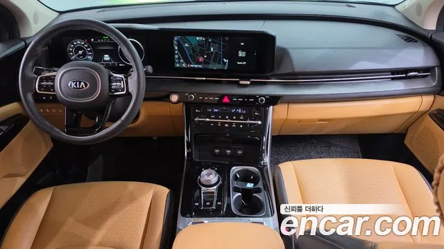 Kia Carnival 2021 thumb 7