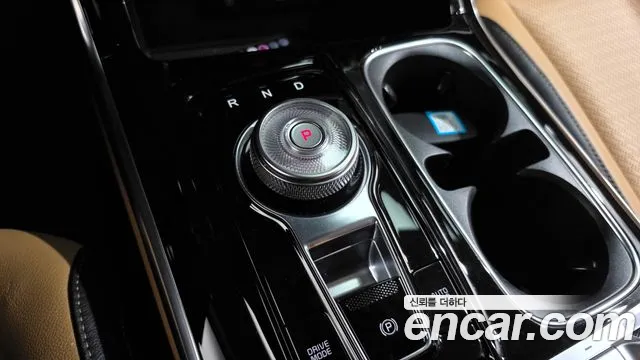Kia Carnival 2021 thumb 9