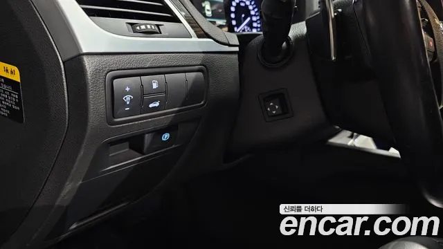 Genesis G80 2016 thumb 3