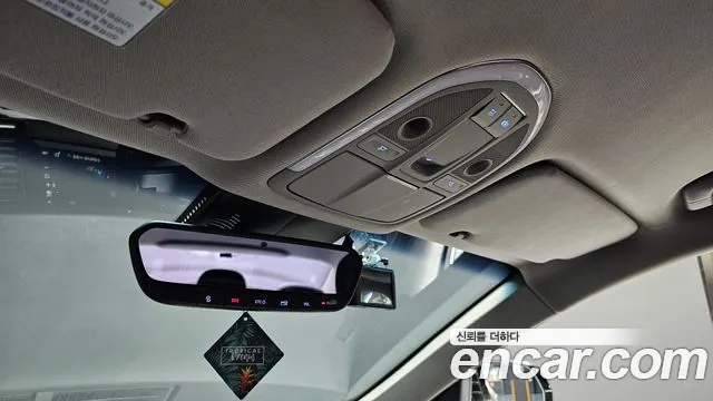 Genesis G80 2016 thumb 2