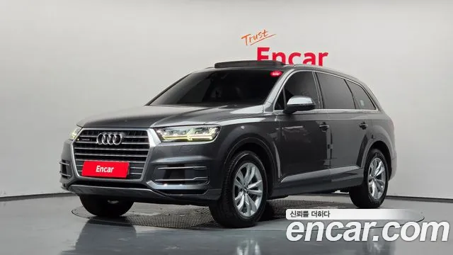 Audi Q7 2019 thumb 9