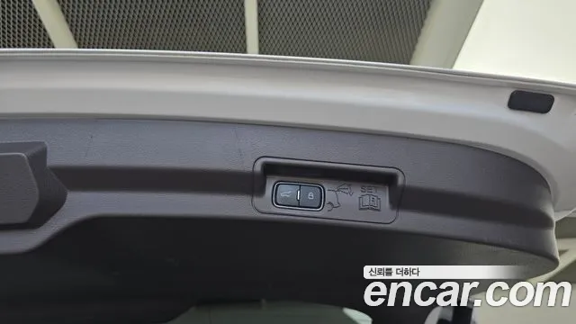 Ford Explorer 2022 thumb 7