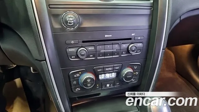 Renault Latitude 2015 thumb 3