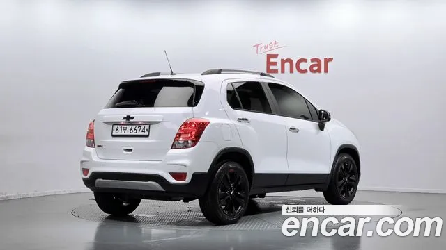 Chevrolet Tracker 2019 thumb 2