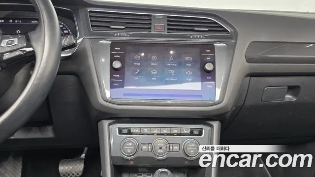 Volkswagen Tiguan 2018 thumb 7