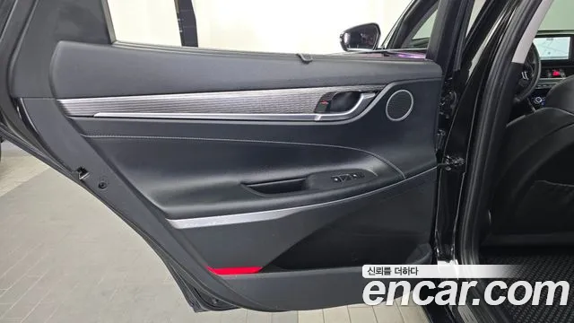 Hyundai Grandeur 2018 thumb 11