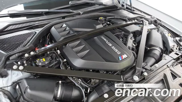 BMW M4 2021 thumb 4