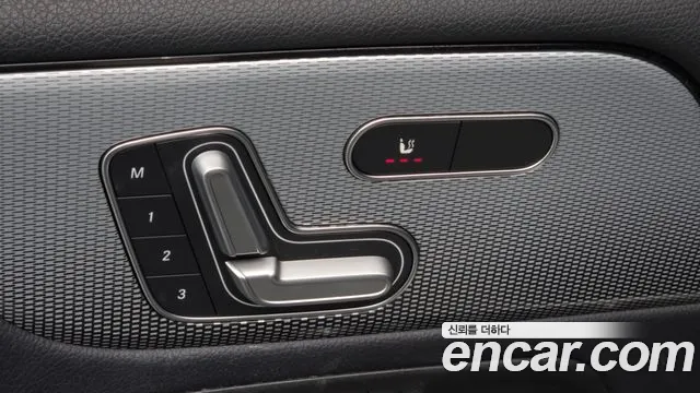 Mercedes-Benz GLB 2021 thumb 2