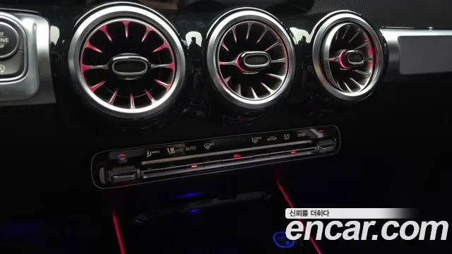 Mercedes-Benz GLB 2021 thumb 3