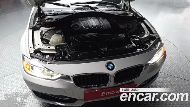 BMW 3 серии 2015 thumb 5