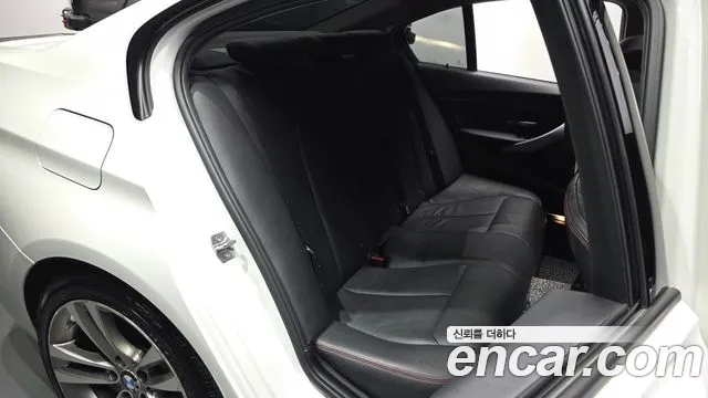 BMW 3 серии 2015 thumb 2