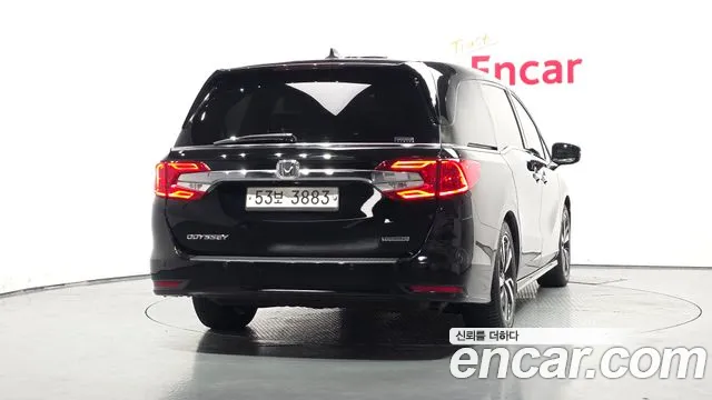 Honda Odyssey 2017 thumb 4