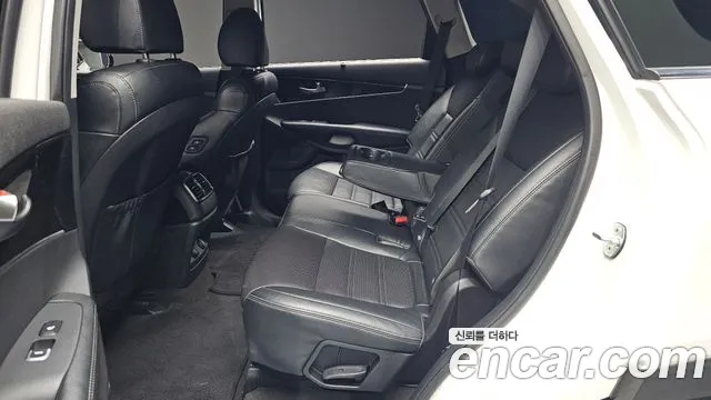 Kia Sorento 2018 thumb 10