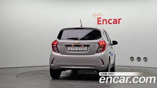 Chevrolet Spark 2017 thumb 6
