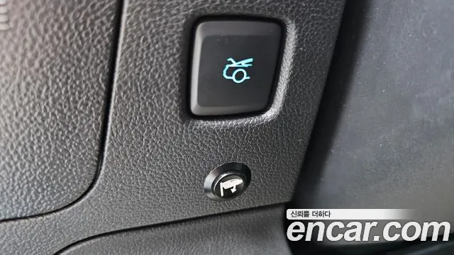 Ford Mustang Mach-E 2016 thumb 3