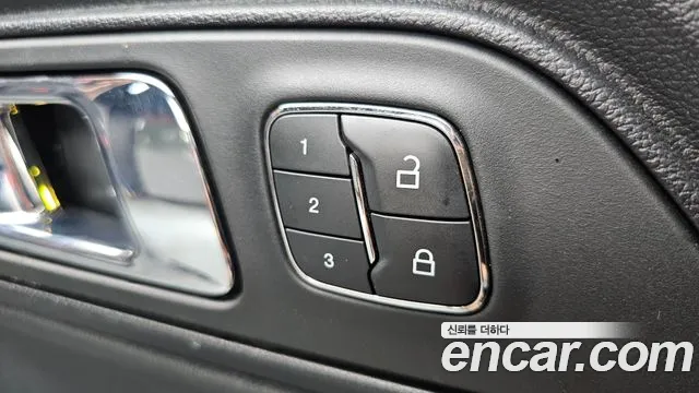 Ford Mustang Mach-E 2016 thumb 11