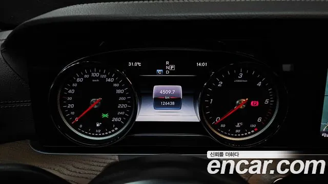 Mercedes-Benz E-Класс 2019 thumb 12