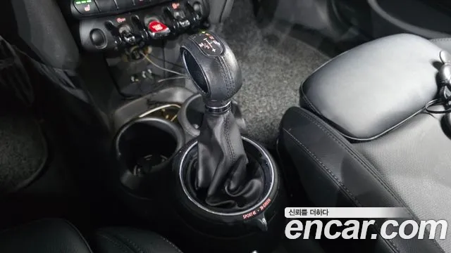 Mini Hatch 2016 thumb 8