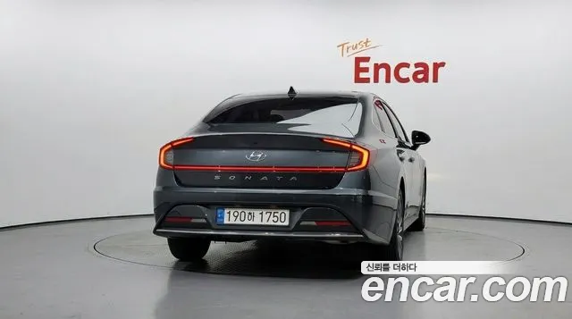 Hyundai Sonata 2023 thumb 2
