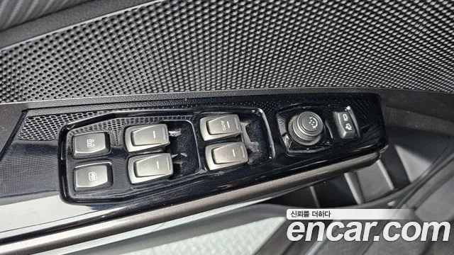KG_Mobility_Ssangyong TIBOLI 2019 thumb 12