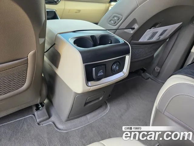 Kia Carnival 2025 thumb 3