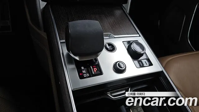 Land Rover Range Rover 2023 thumb 9