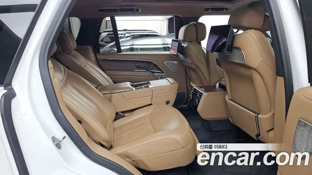 Land Rover Range Rover 2023 thumb 12