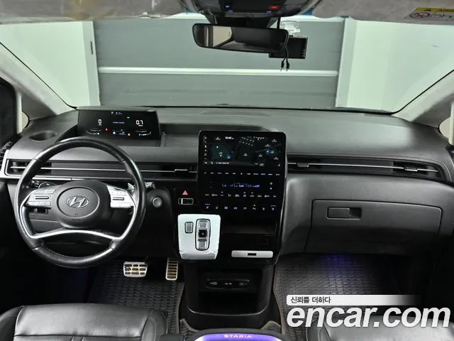 Hyundai Staria 2022 thumb 11