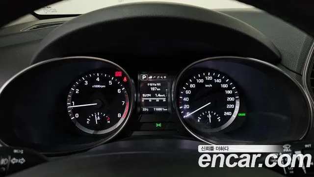Hyundai Santa Fe 2018 thumb 9