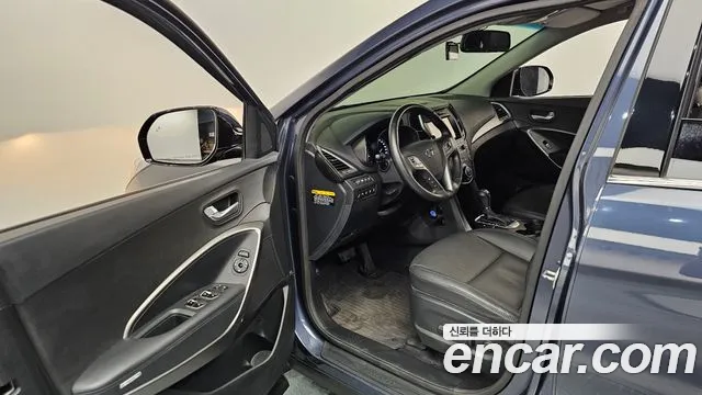 Hyundai Santa Fe 2018 thumb 11