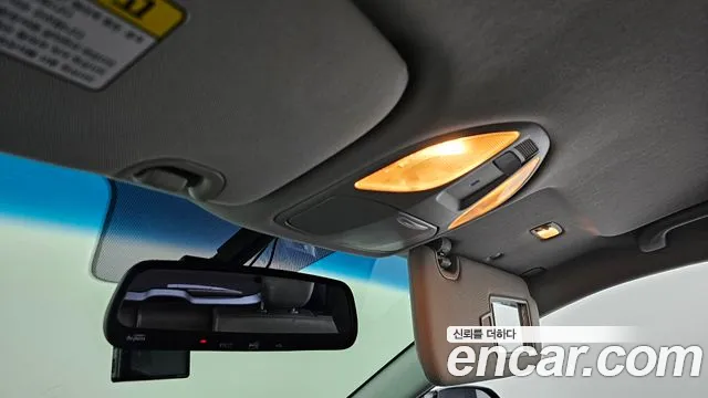 Hyundai Santa Fe 2018 thumb 6