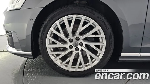 Audi A8 2019 thumb 4