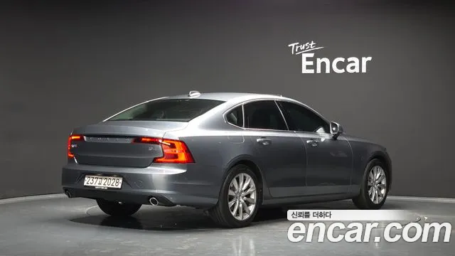 Volvo S90 2018 thumb 2