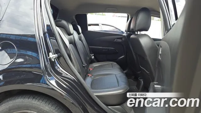 Chevrolet Aveo 2017 thumb 5