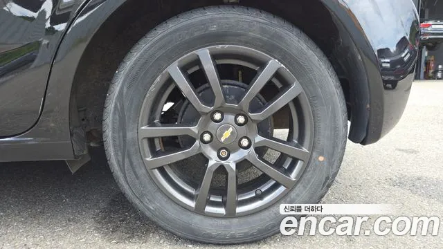 Chevrolet Aveo 2017 thumb 7