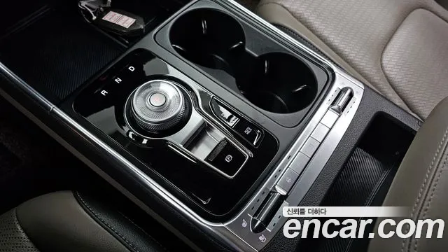 Kia Carnival 2024 thumb 9