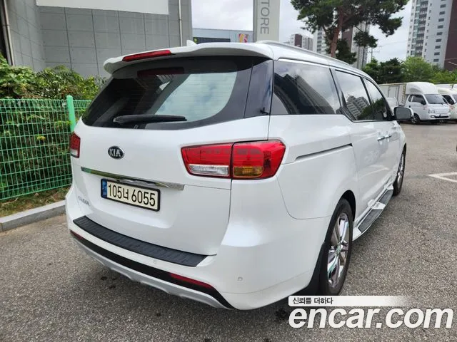 Kia Carnival 2014 thumb 12