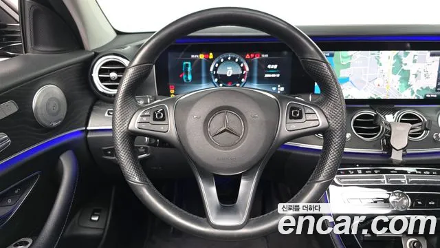 Mercedes-Benz E-Класс 2016 thumb 10