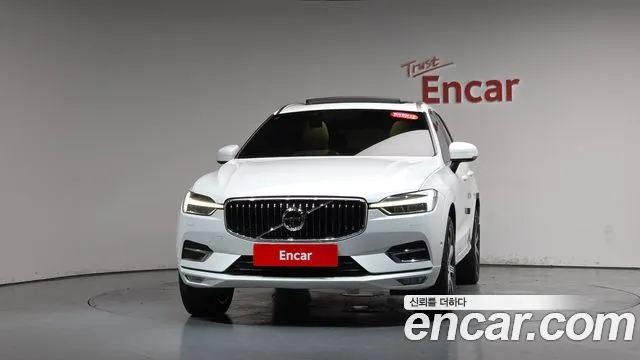Volvo XC60 2020 thumb 8