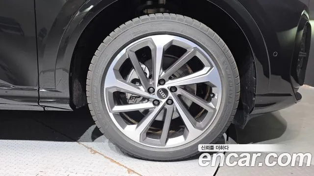 Audi Q5 2025 thumb 12