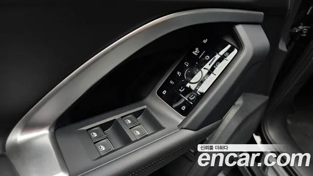 Audi Q5 2025 thumb 10
