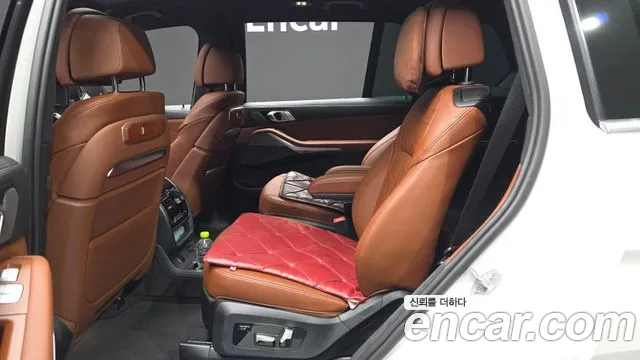 BMW X7 2023 thumb 12