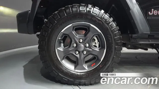 Jeep Gladiator 2023 thumb 12