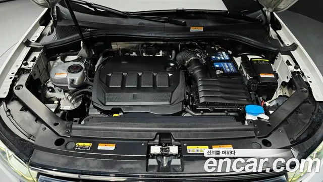 Volkswagen Tiguan 2021 thumb 6